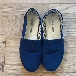 Toms Loafers Women’s Sz 7 Navy